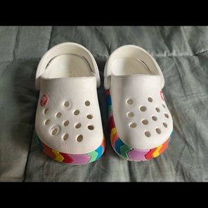 Crocs. 5C. Rainbow
